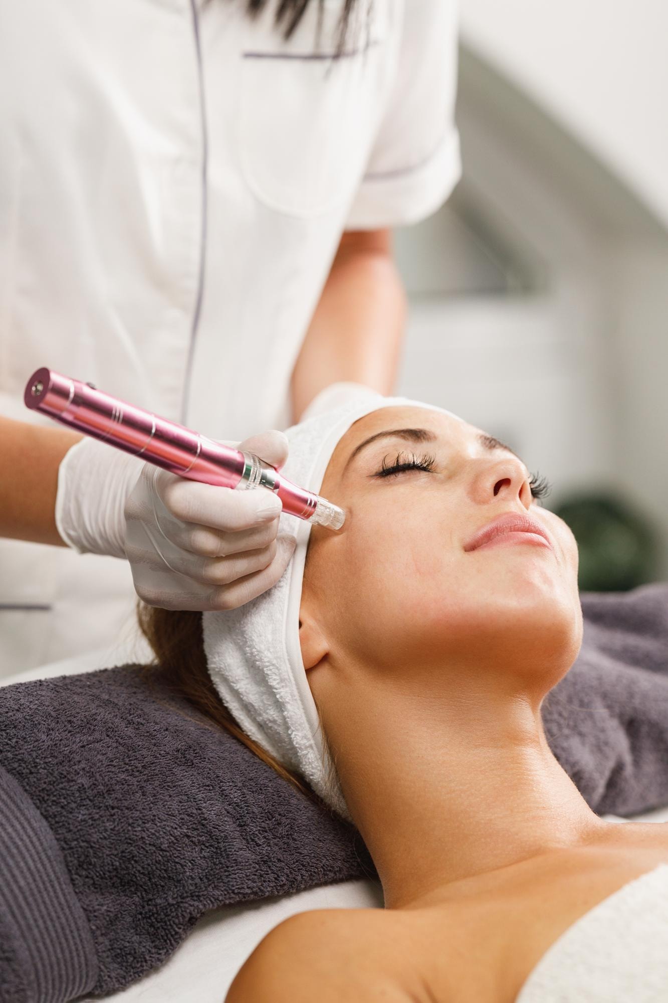 Microneedling with LE Mieux Collagen process illustration